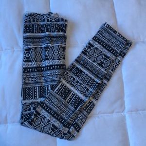 Pink Republic Leggings